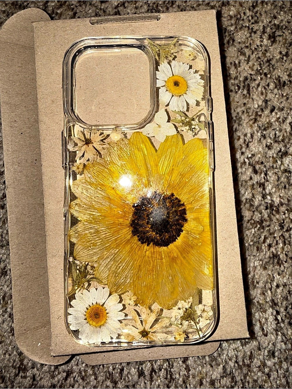 Real pressed flower clear, yellow and white iPhone 16 pro case